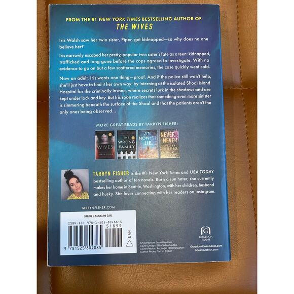 GOOD HALF GONE a novel paperback  by Tarryn Fisher 2024 new release - Picture 3 of 3